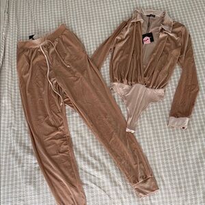 JLUXLABEL Shiny Velvet 2-piece